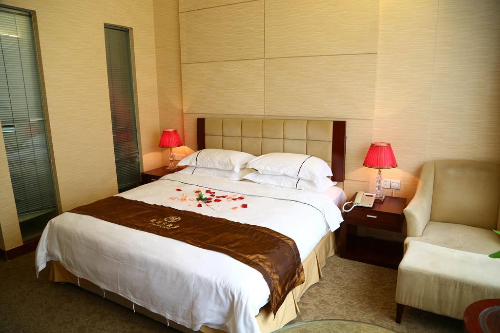 Long Zhou Grand Hotel Guangzhou Ruang foto