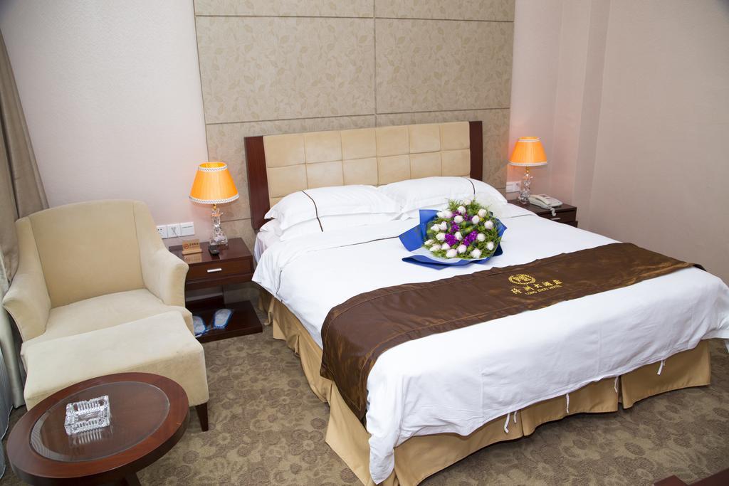Long Zhou Grand Hotel Guangzhou Ruang foto