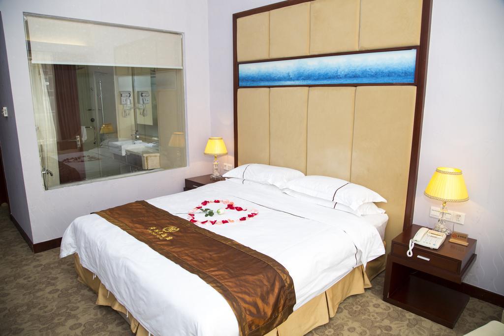 Long Zhou Grand Hotel Guangzhou Ruang foto