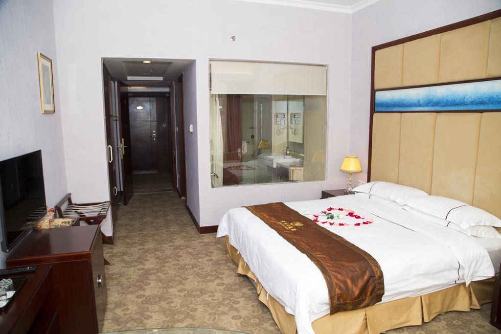 Long Zhou Grand Hotel Guangzhou Ruang foto